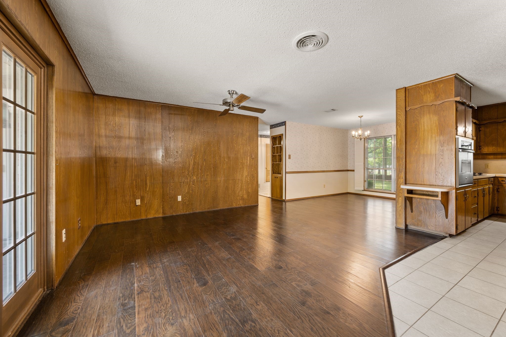 5017 Montclair. Drive