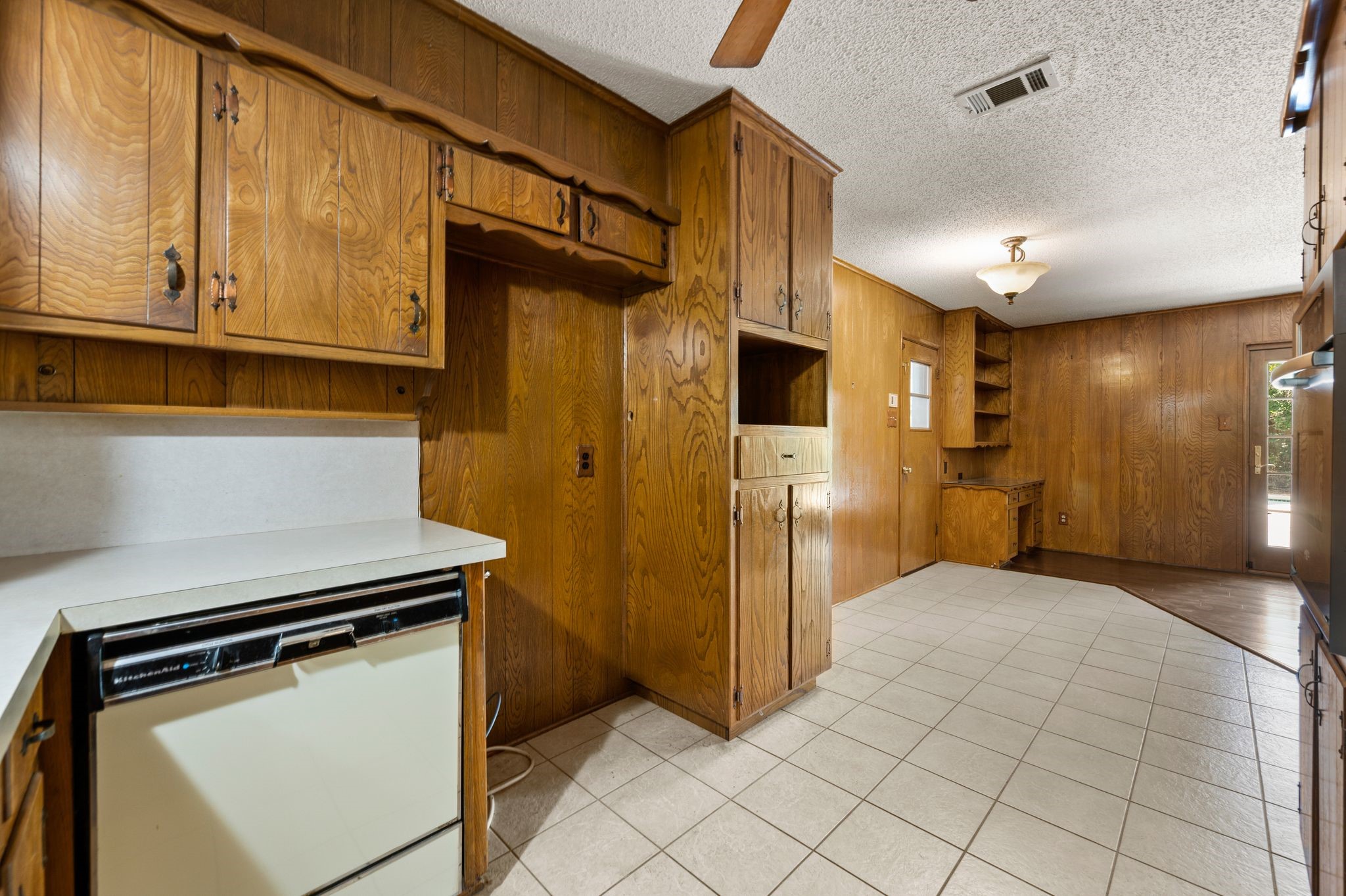 5017 Montclair. Drive