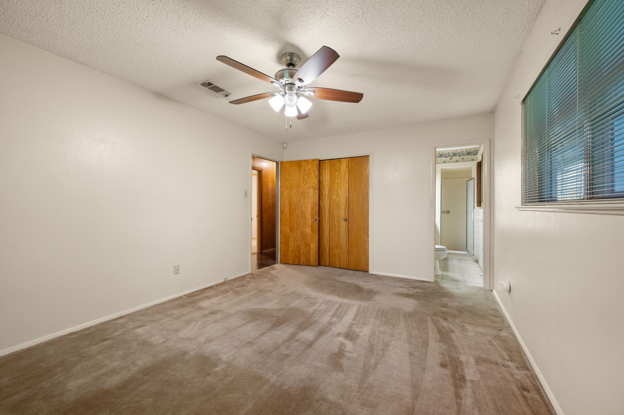 5017 Montclair. Drive