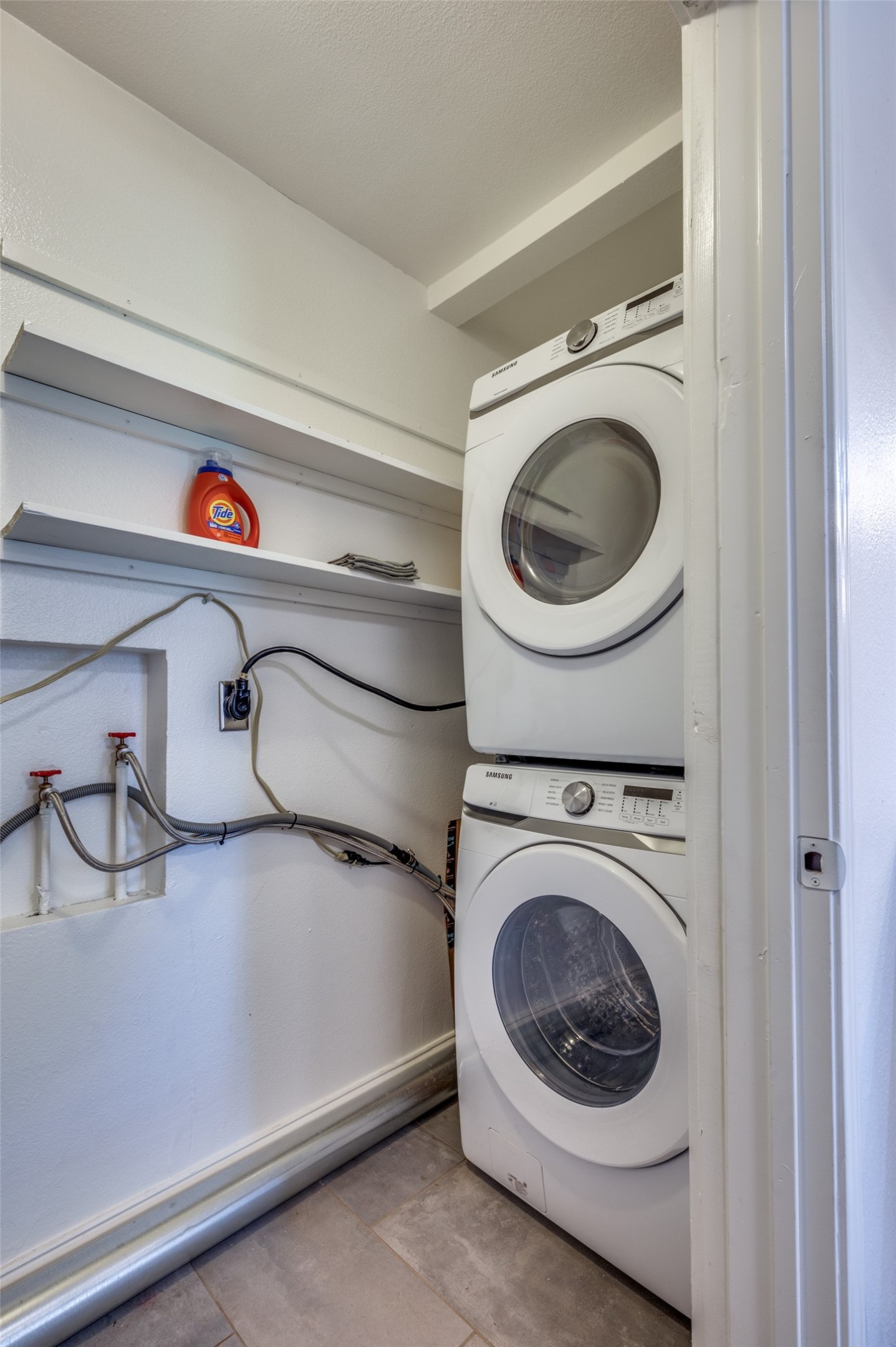 1025 Cleckler Avenue