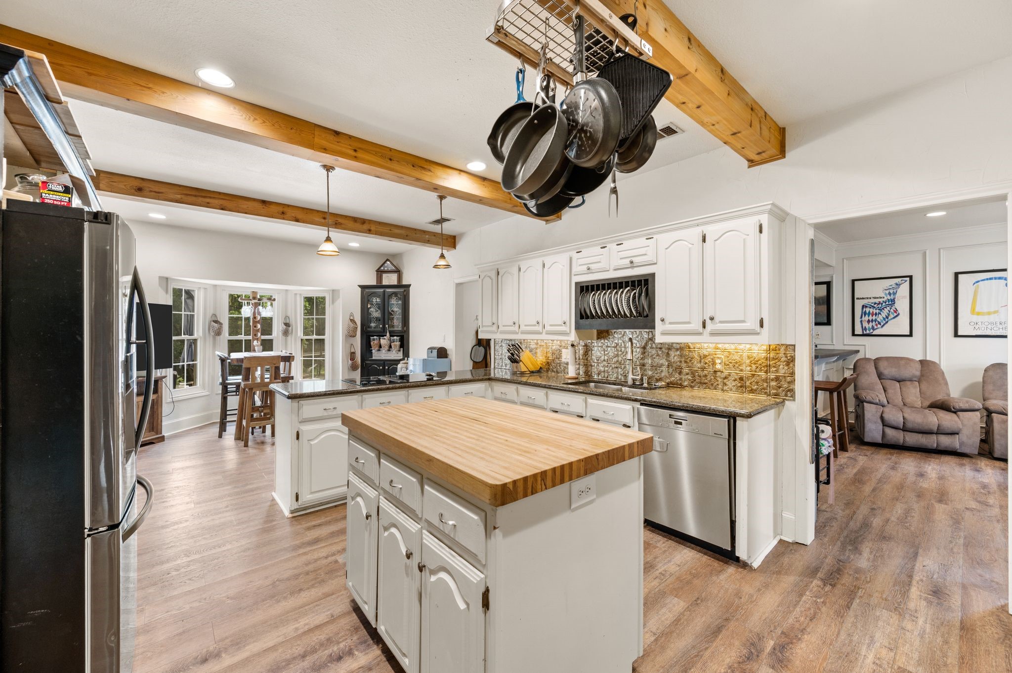 11 Country Ridge Road