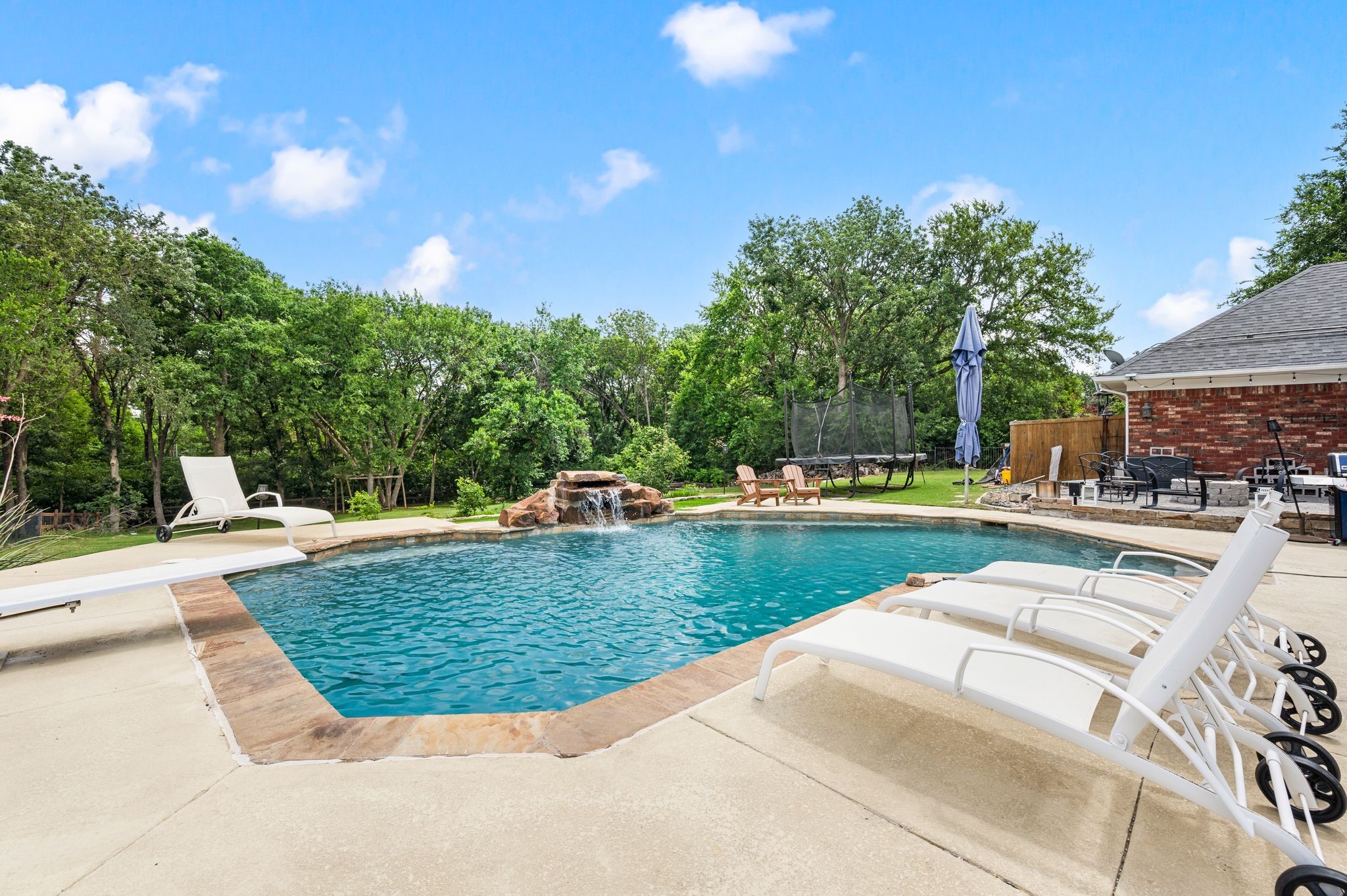 11 Country Ridge Road
