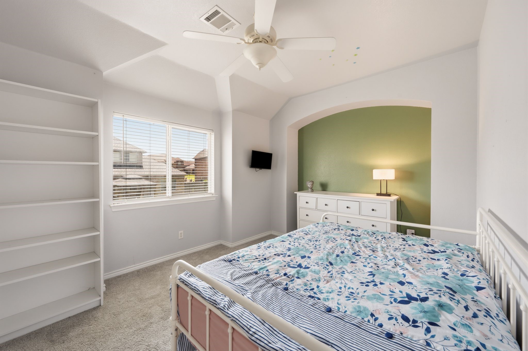1080 Estates Drive