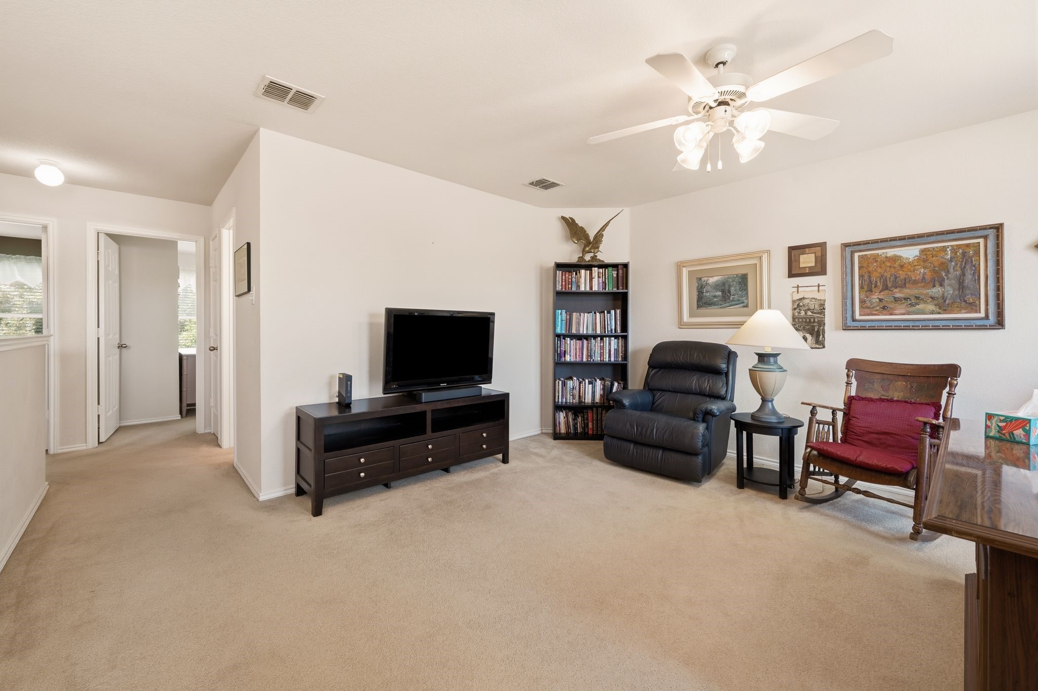 1828 Kittredge Way