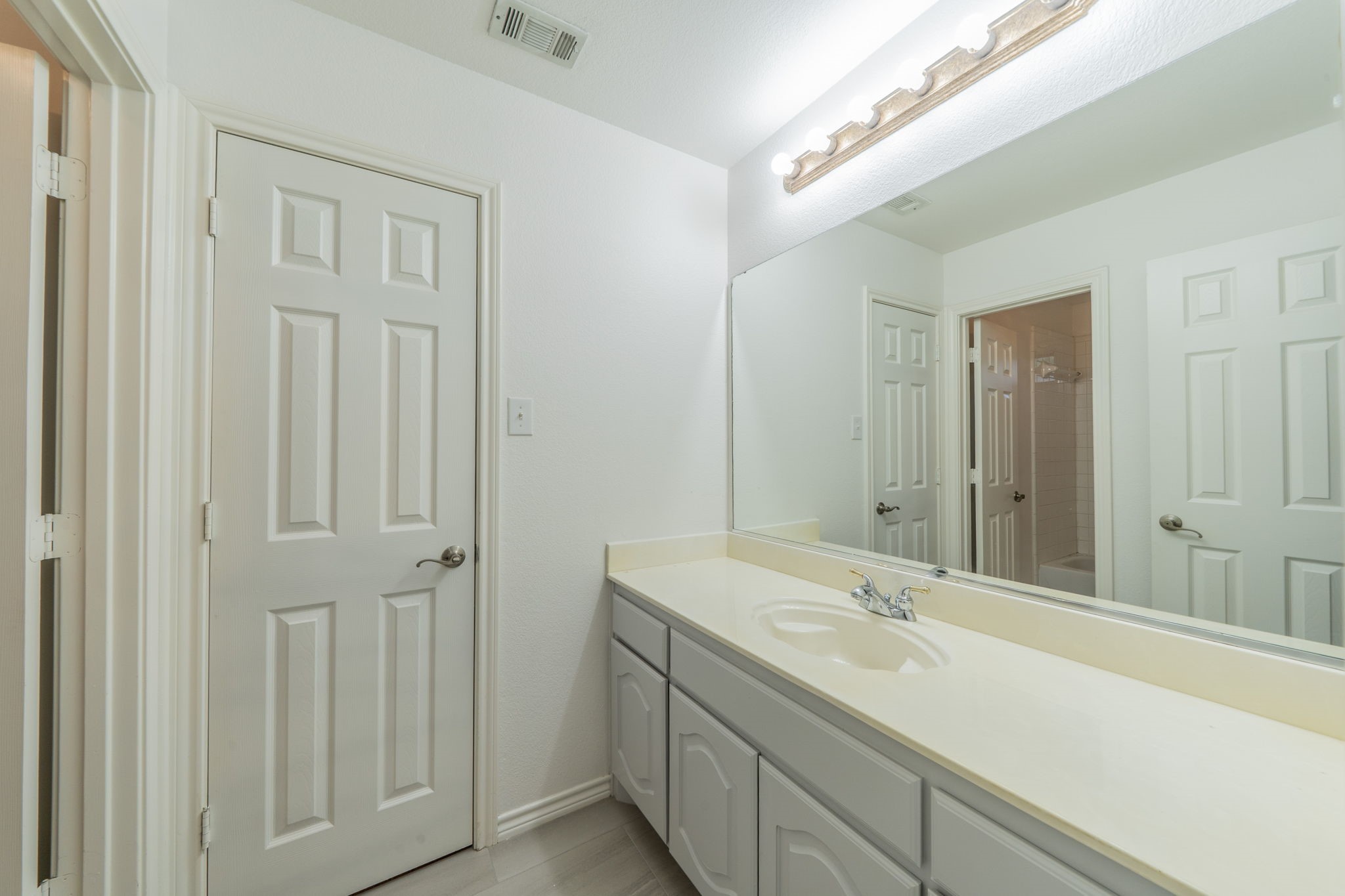307 Dover Heights Trail