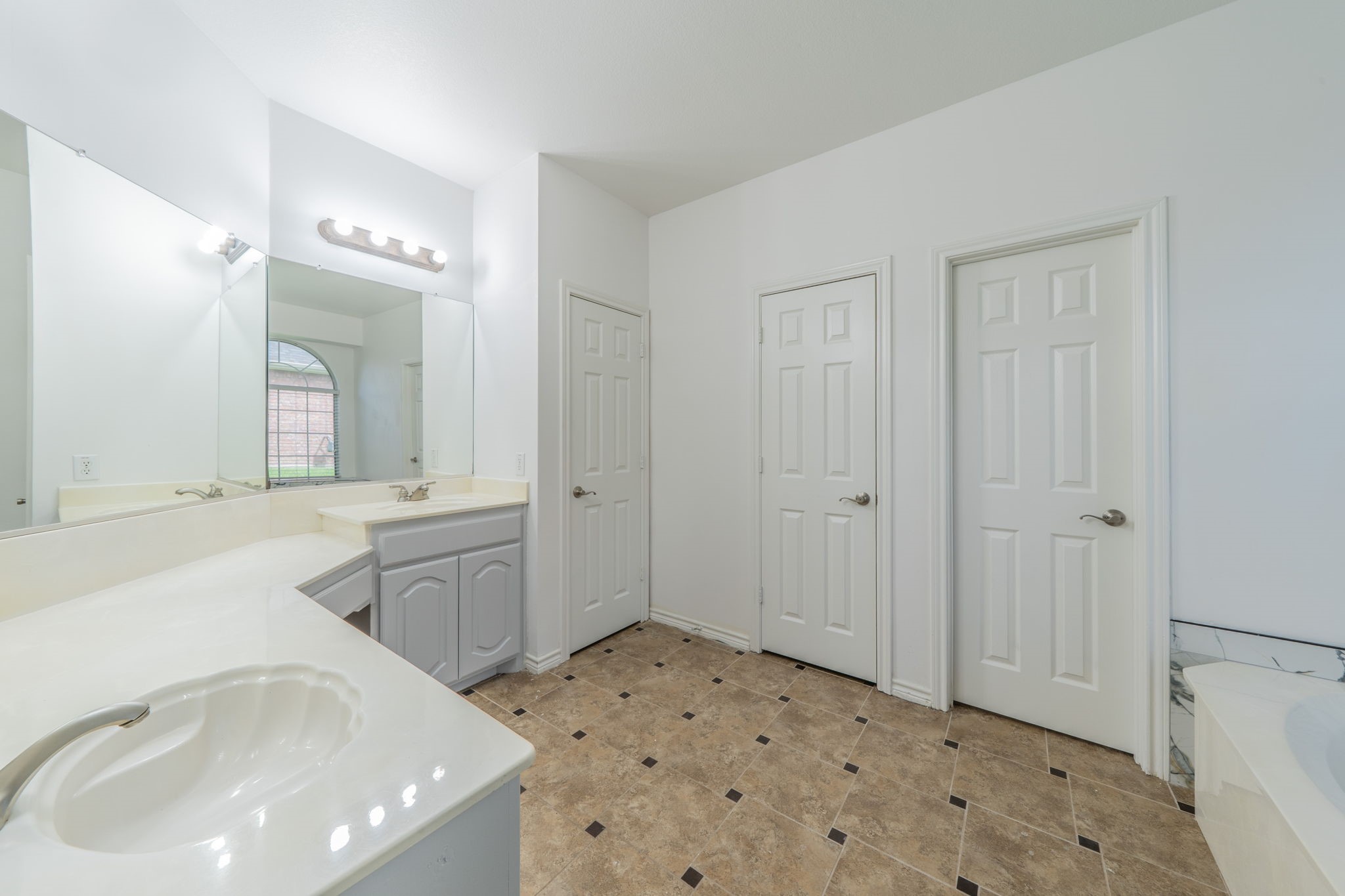 307 Dover Heights Trail