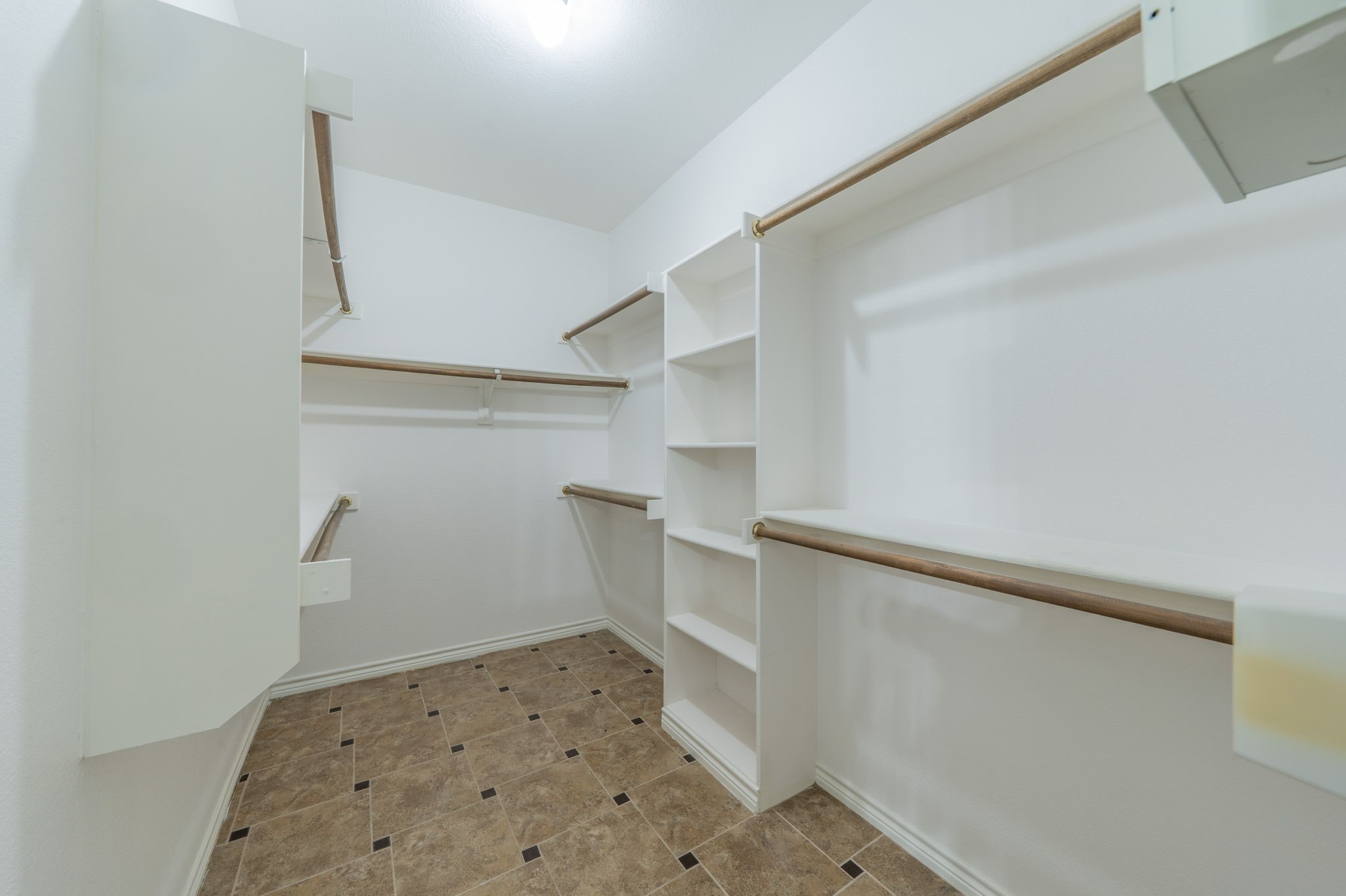 307 Dover Heights Trail
