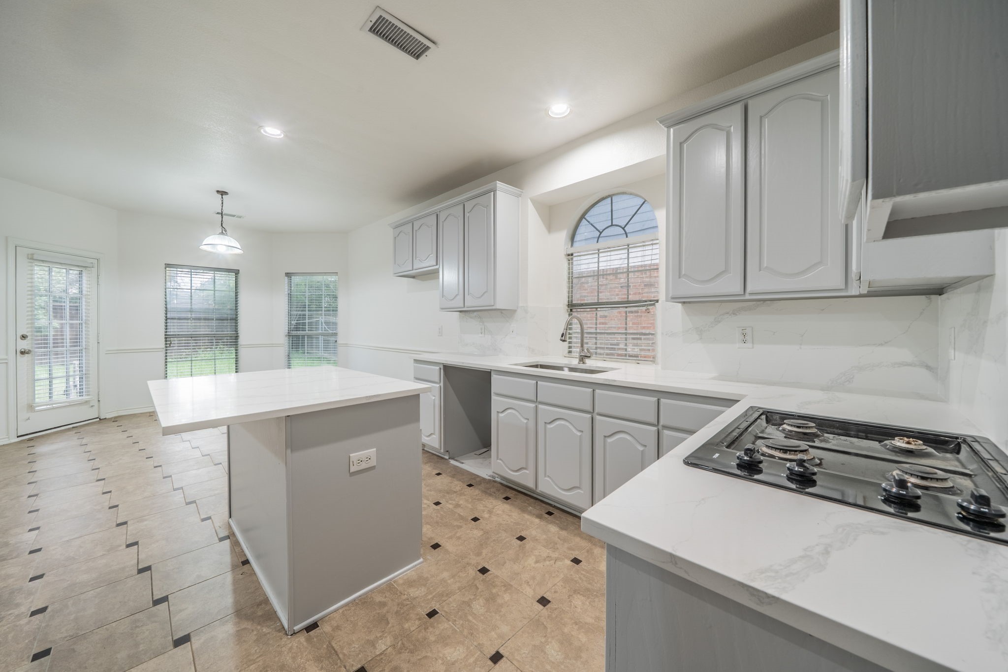 307 Dover Heights Trail