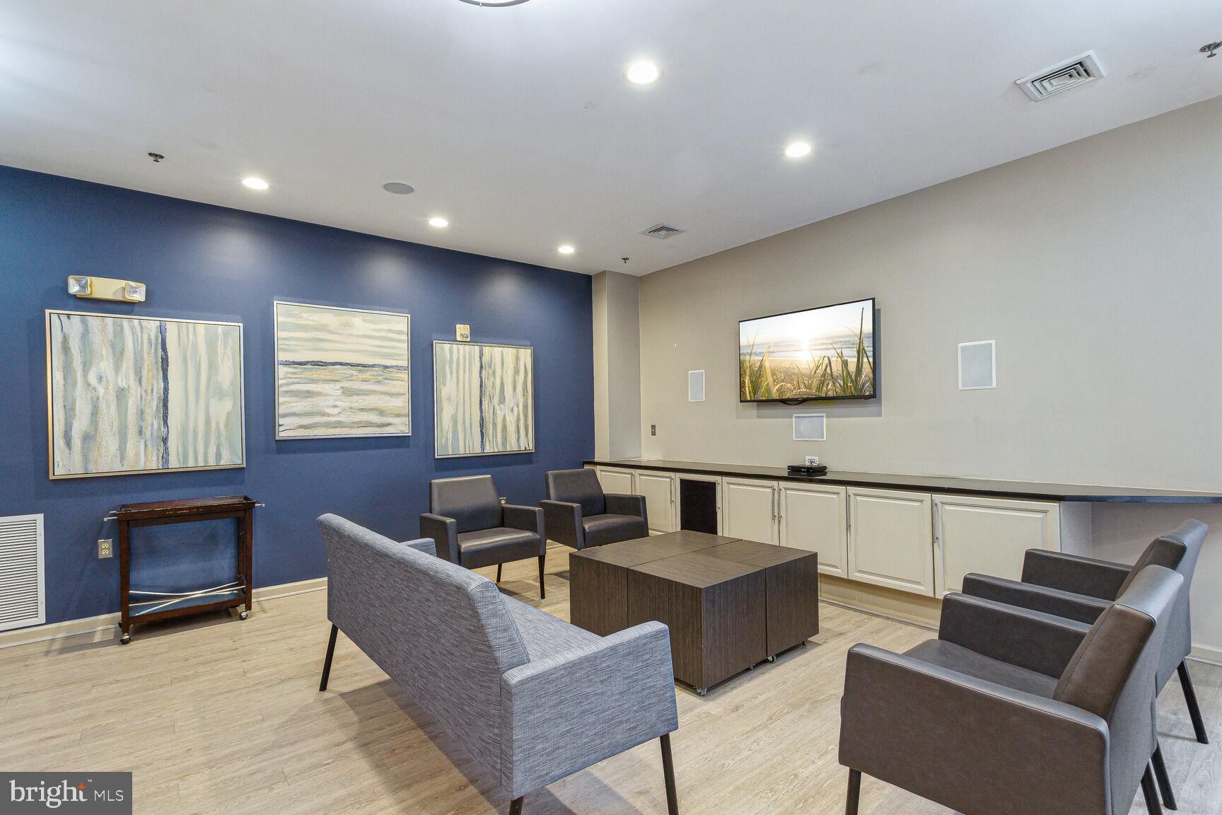 1201 EAST WEST HIGHWAY 419