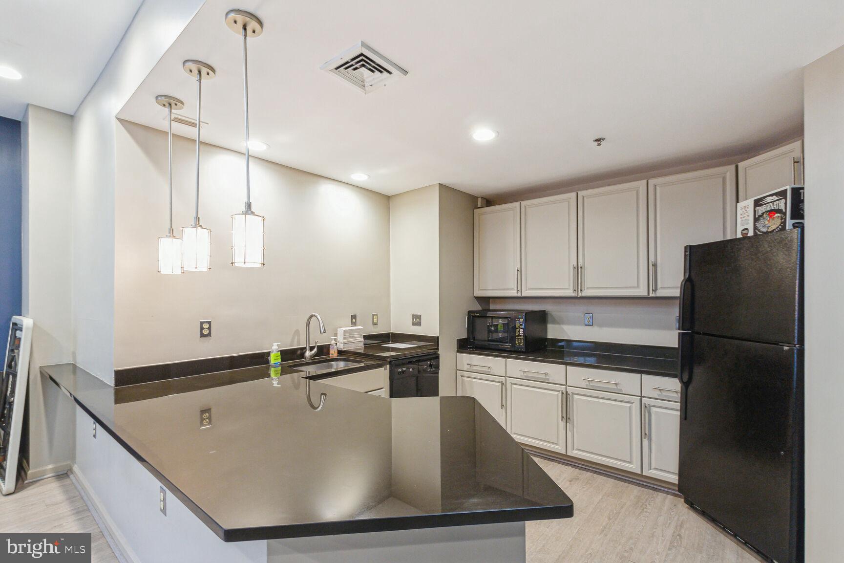 1201 EAST WEST HIGHWAY 419