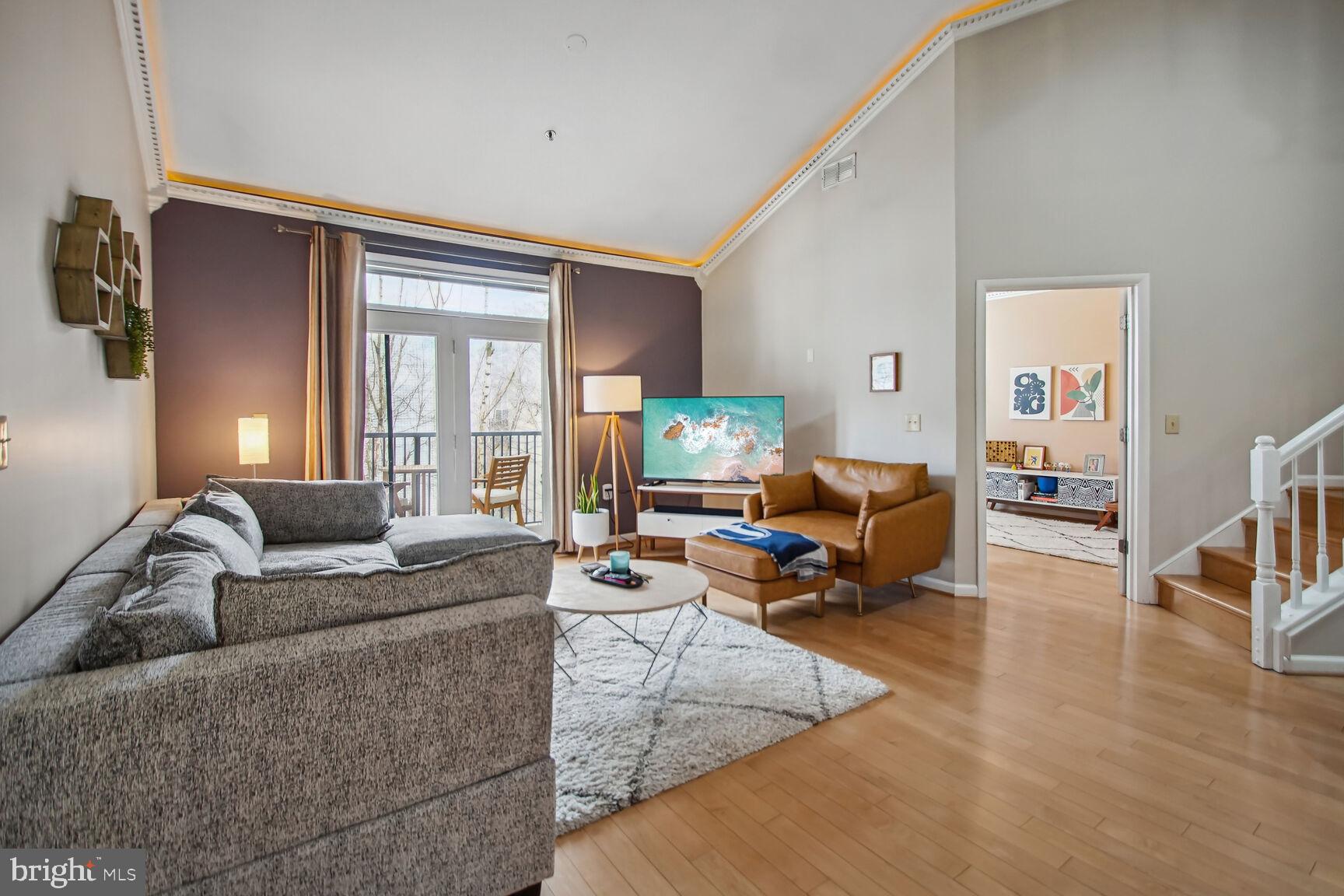 1201 EAST WEST HIGHWAY 419