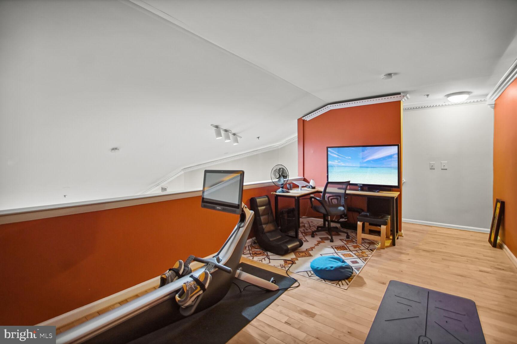 1201 EAST WEST HIGHWAY 419