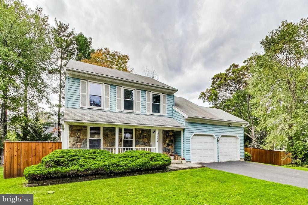 211 E DEER PARK DRIVE