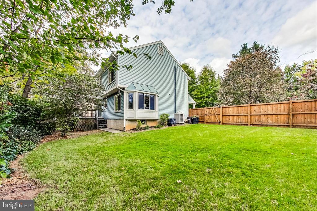 211 E DEER PARK DRIVE