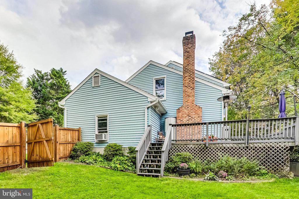 211 E DEER PARK DRIVE