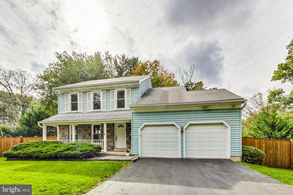 211 E DEER PARK DRIVE
