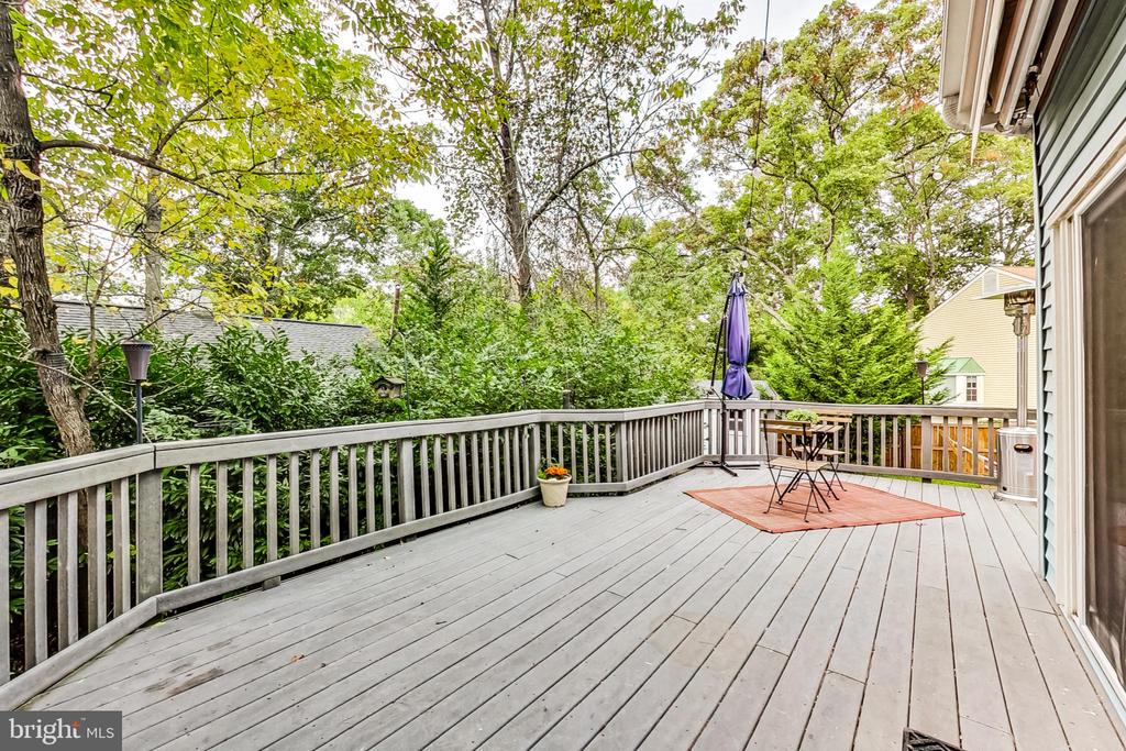 211 E DEER PARK DRIVE