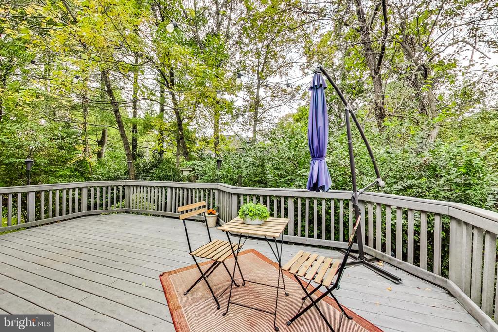 211 E DEER PARK DRIVE