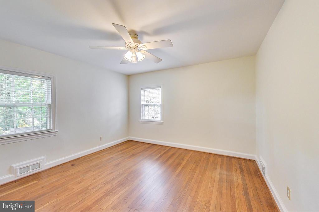 5408 HARWOOD ROAD