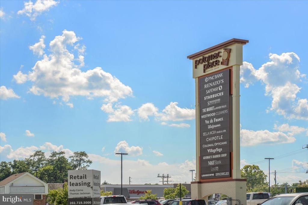 4 TIFTON COURT