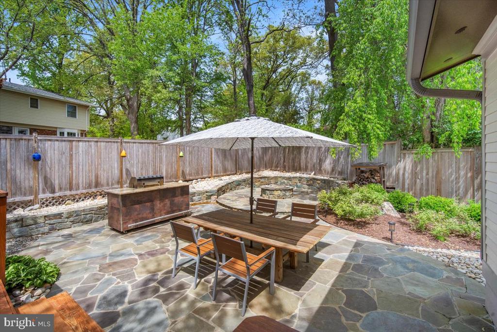 4 TIFTON COURT