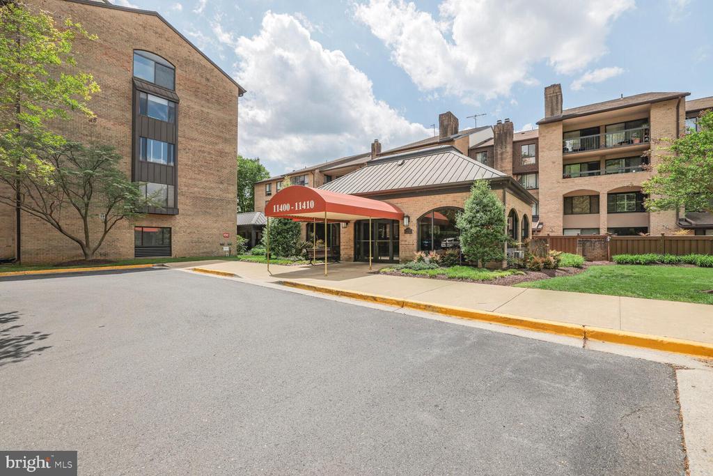 11400 STRAND DRIVE R-316