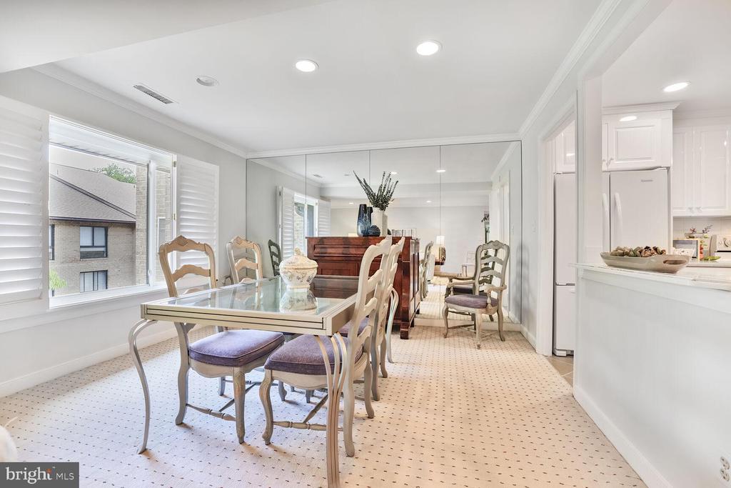 11400 STRAND DRIVE R-316