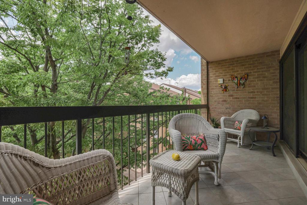 11400 STRAND DRIVE R-316