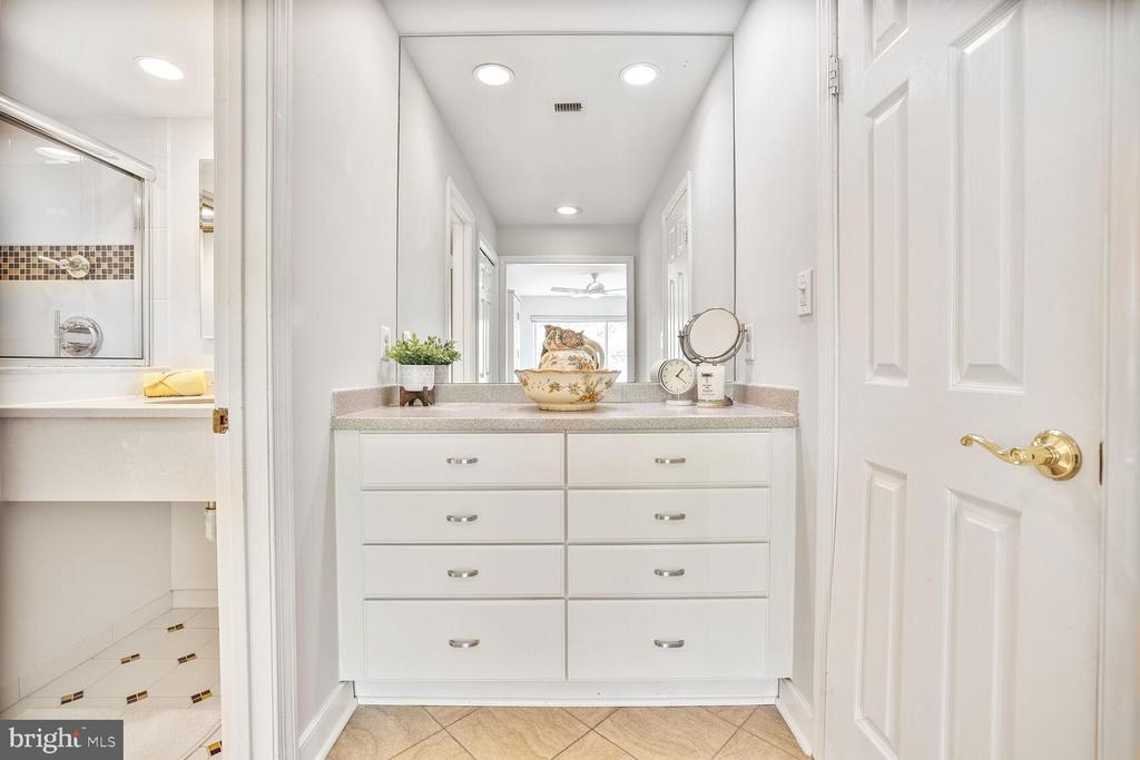 11400 STRAND DRIVE R-316