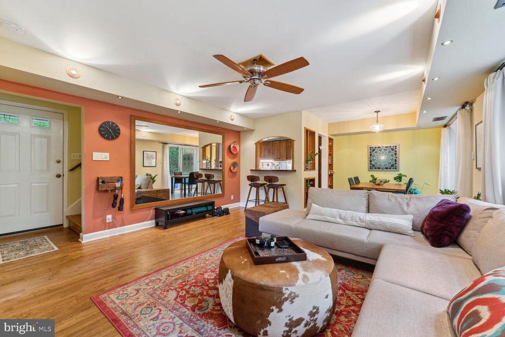 8532 GEREN ROAD 17-4