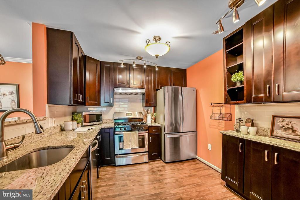20408 SHORE HARBOUR DRIVE 5-H