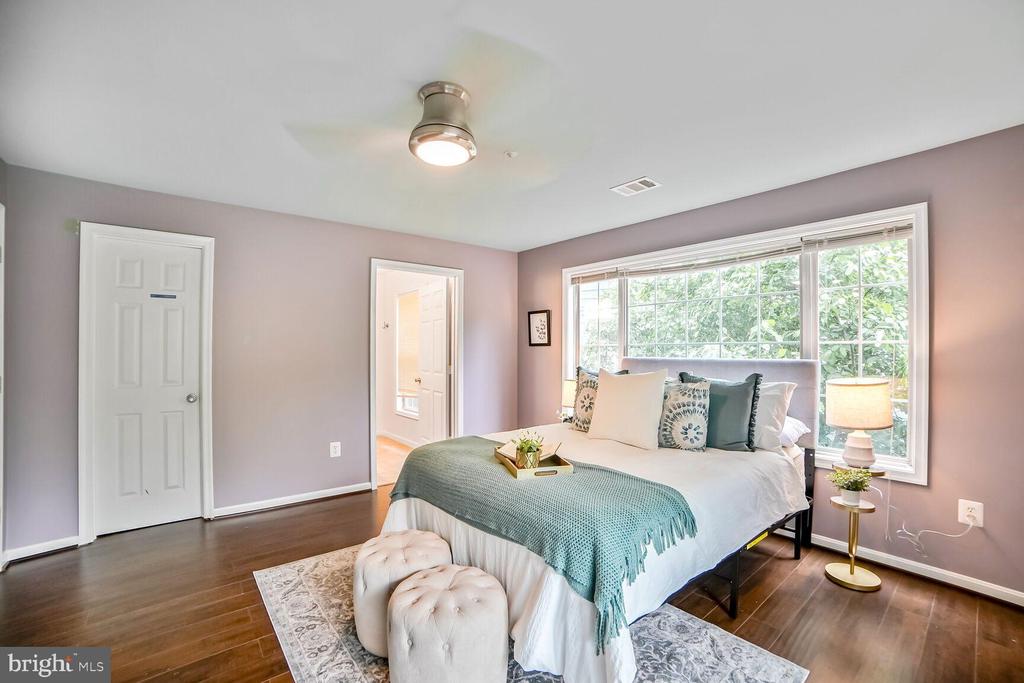 20408 SHORE HARBOUR DRIVE 5-H