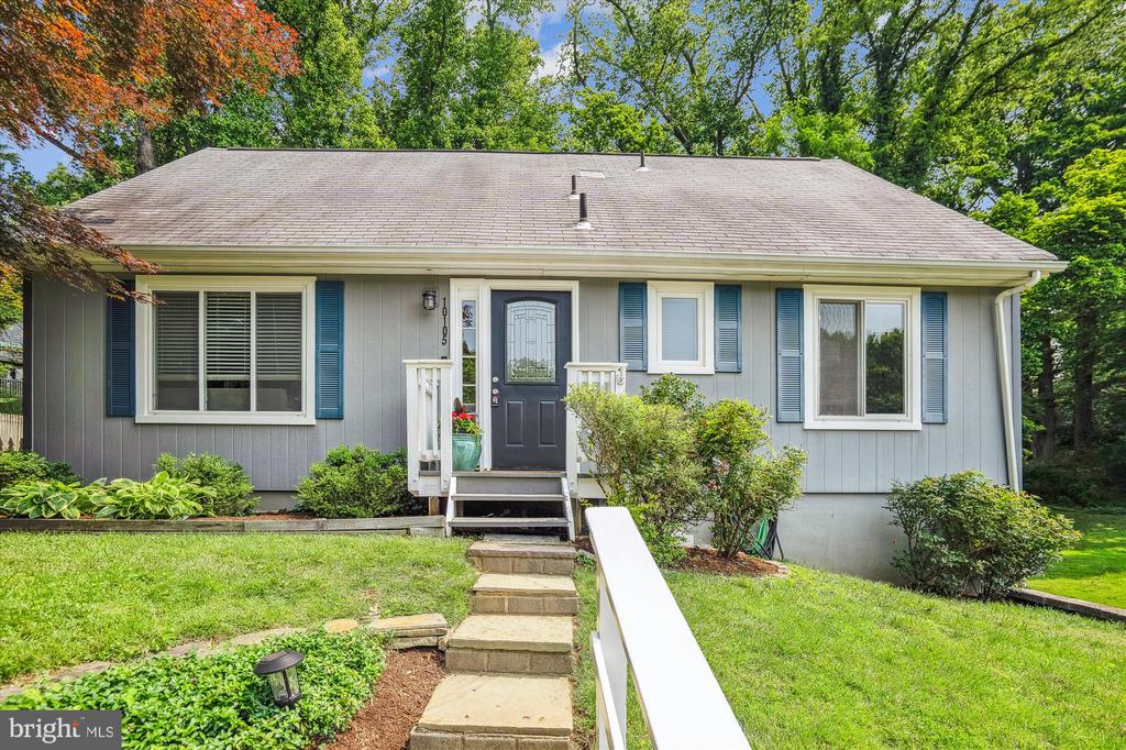 10105 MEREDITH AVENUE