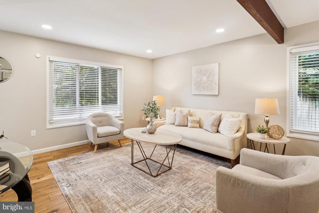 10105 MEREDITH AVENUE