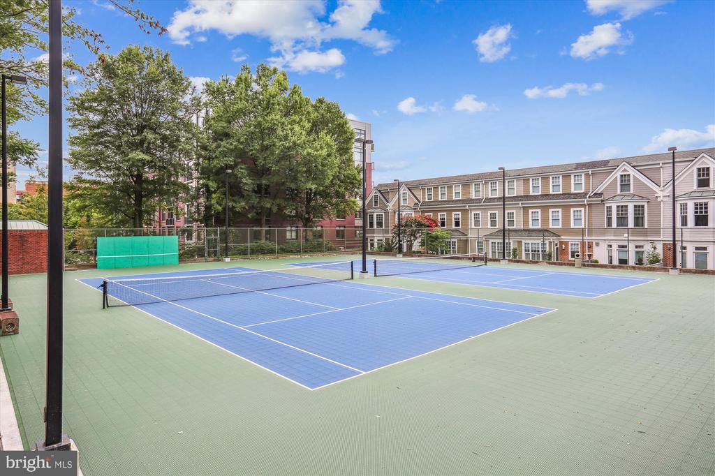 7500 WOODMONT AVENUE S706