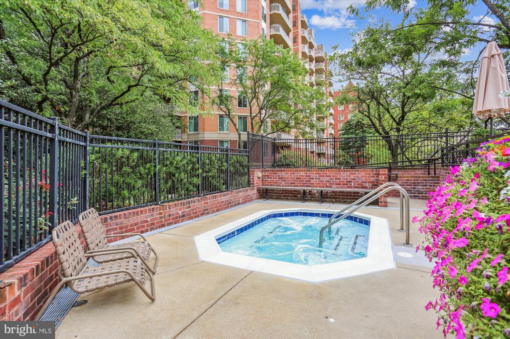 7500 WOODMONT AVENUE S706