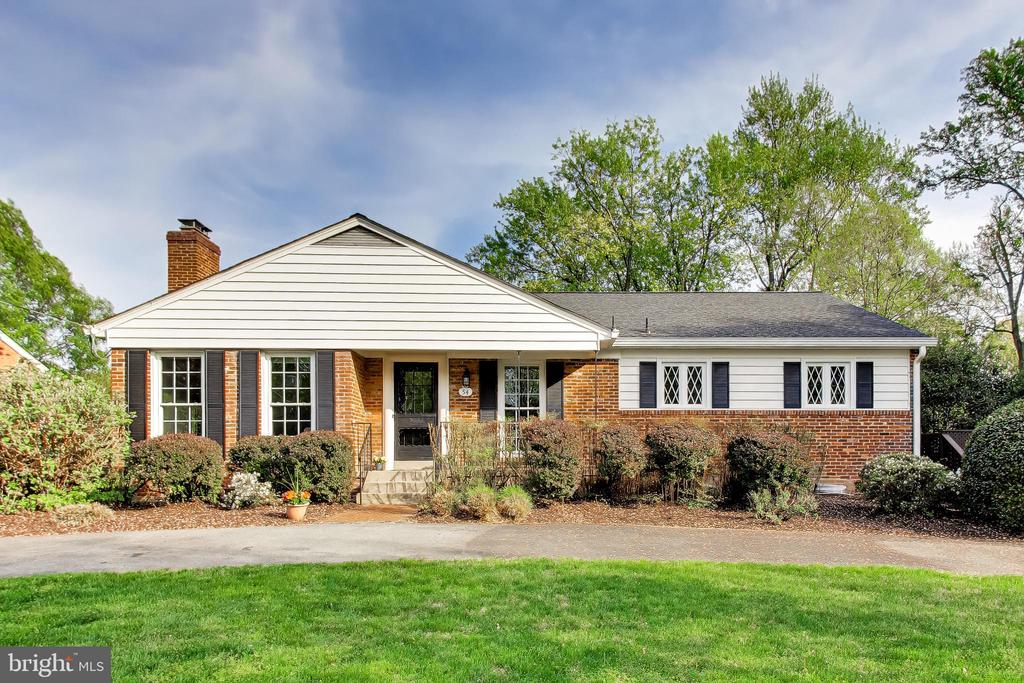 54 ORCHARD WAY N