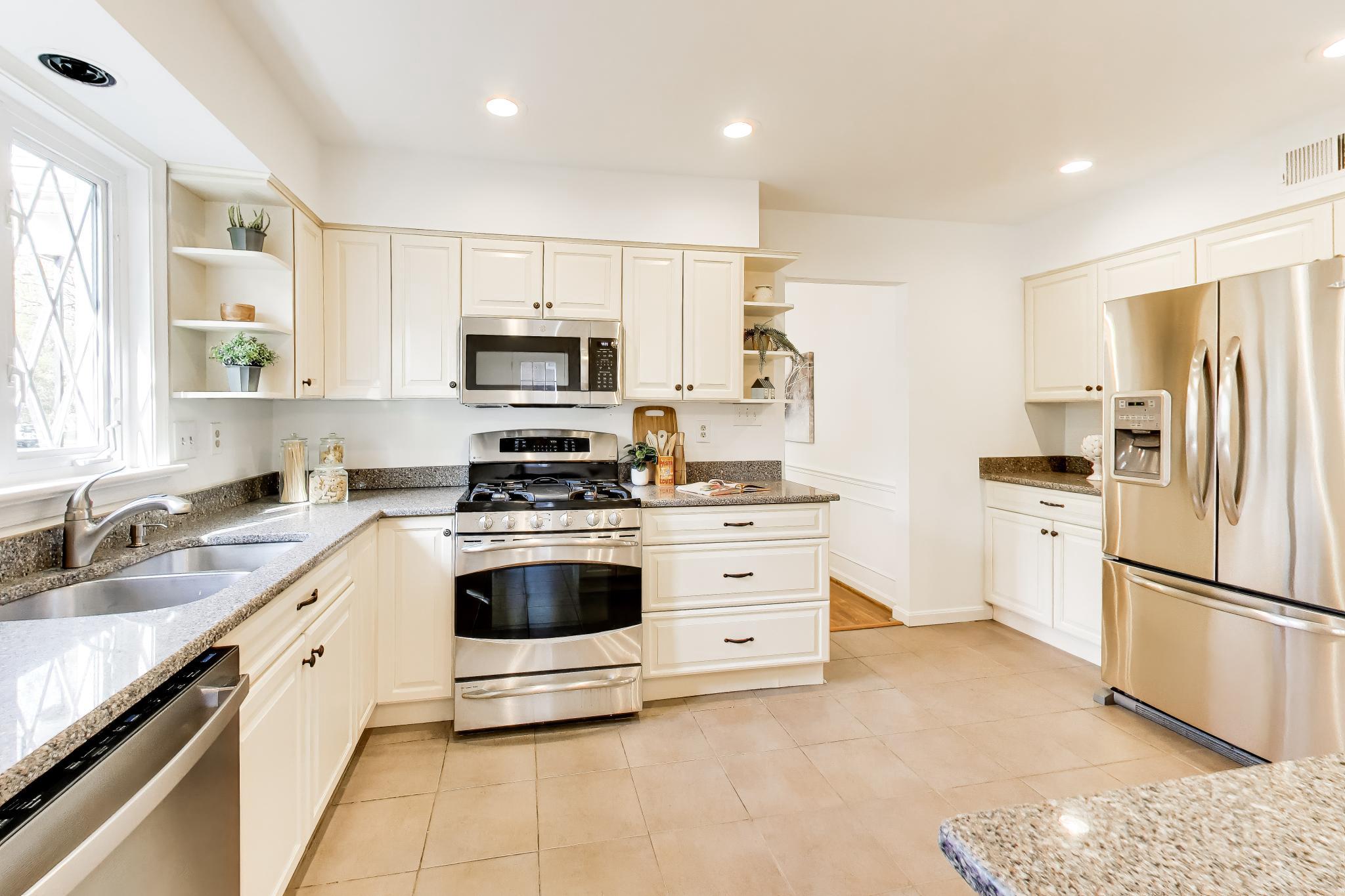 54 ORCHARD WAY N