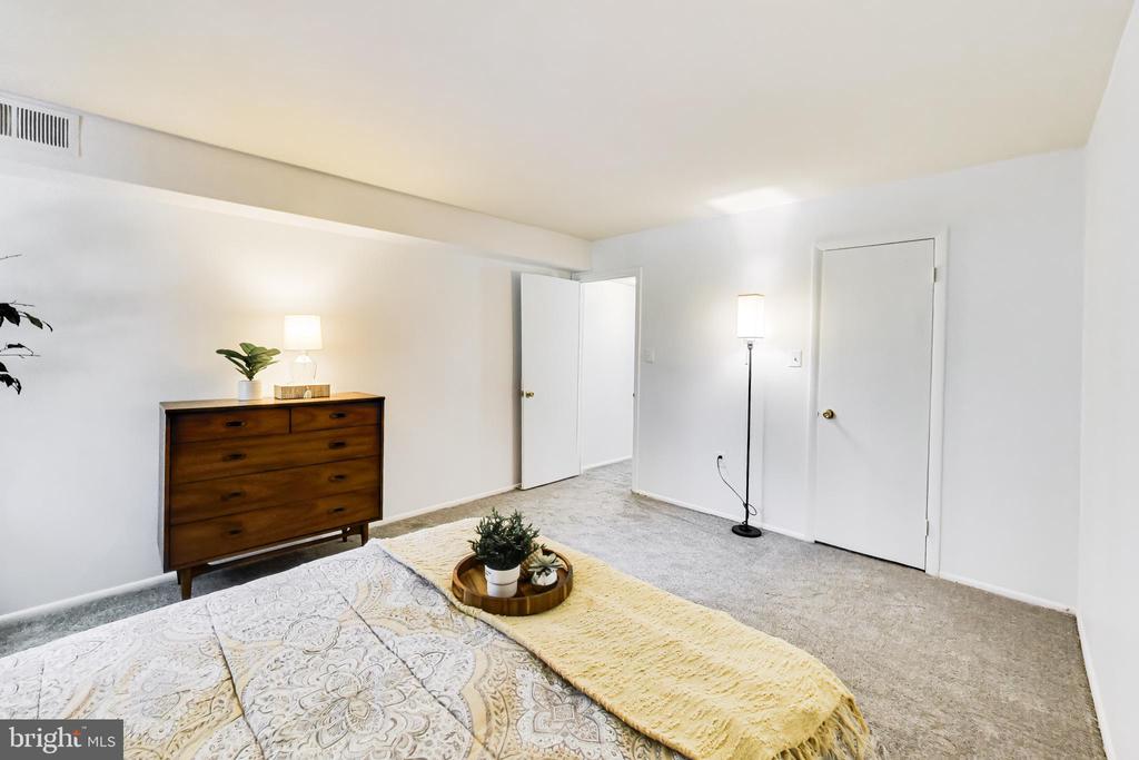14424 PARKVALE ROAD 2