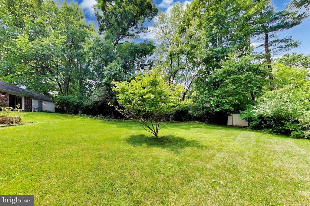 4 ORCHARD WAY N