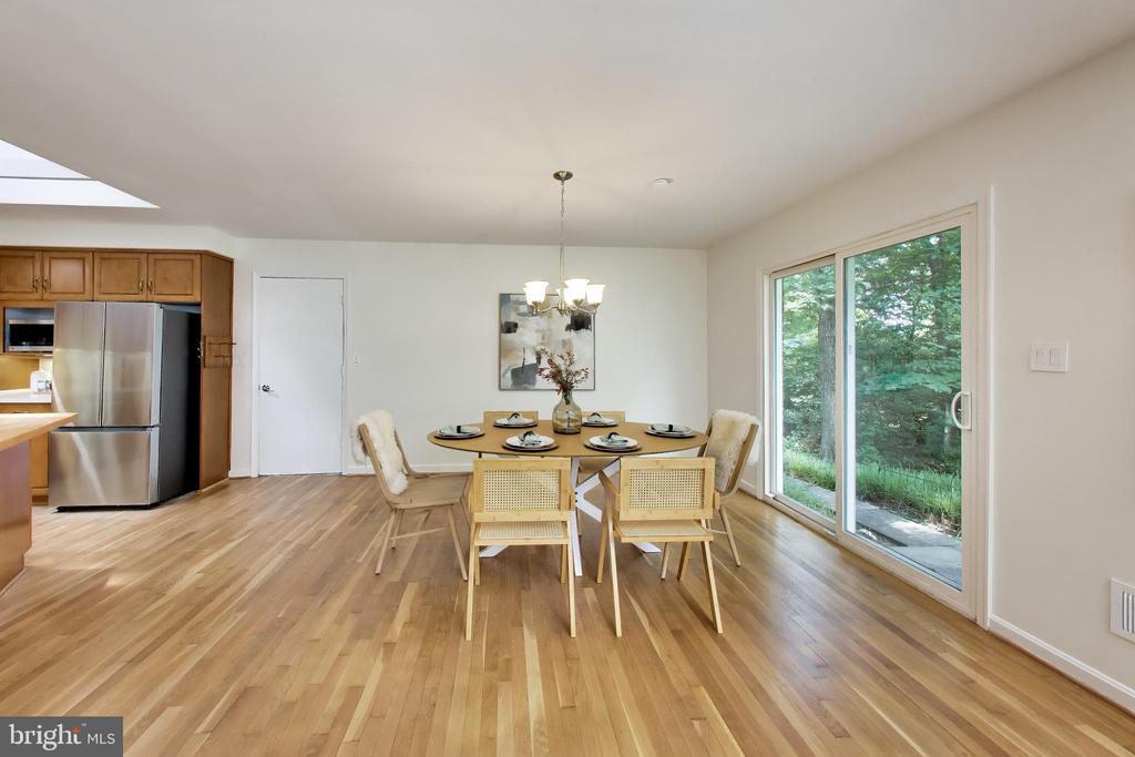 4 ORCHARD WAY N