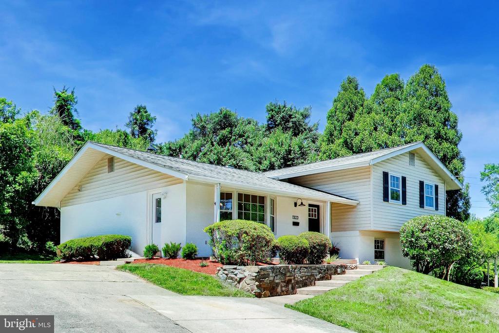 11832 ENID DRIVE