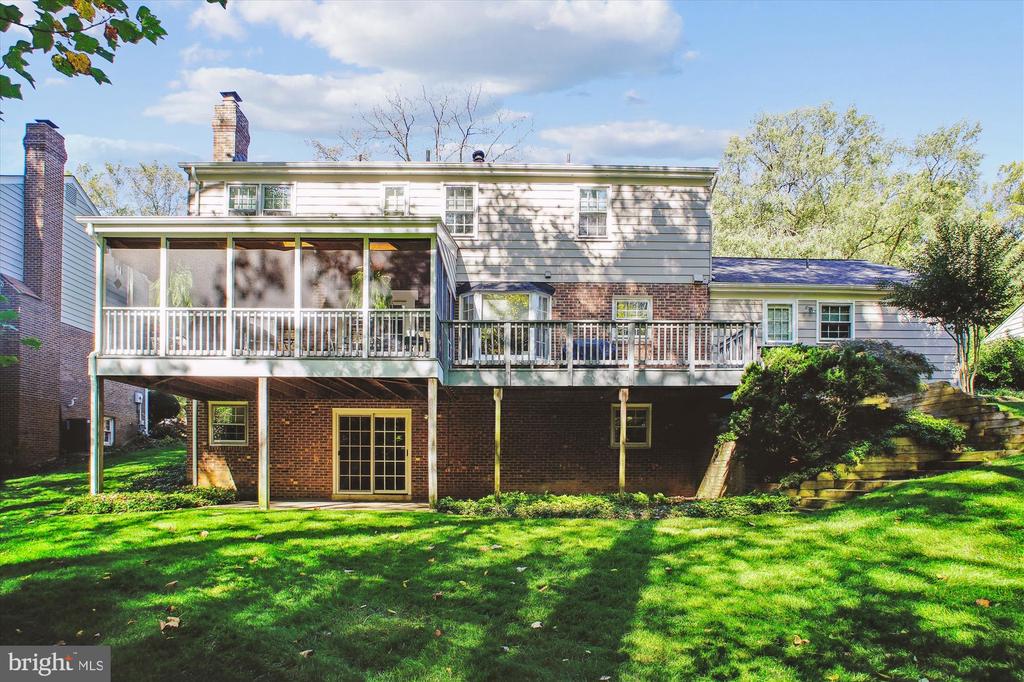 1631 MADDUX LANE