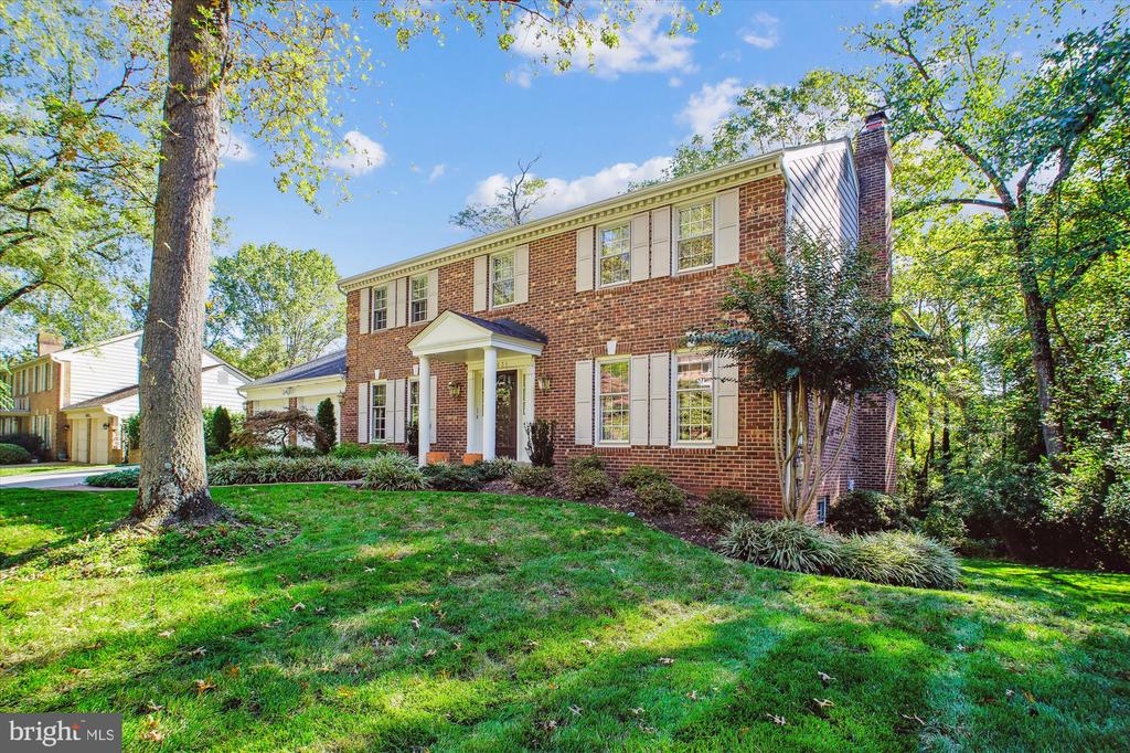 1631 MADDUX LANE