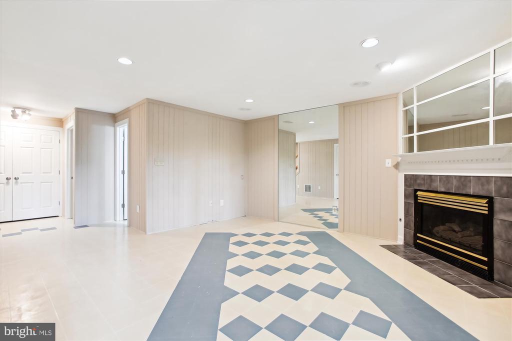 3701 HUNTLEY MEADOWS LANE