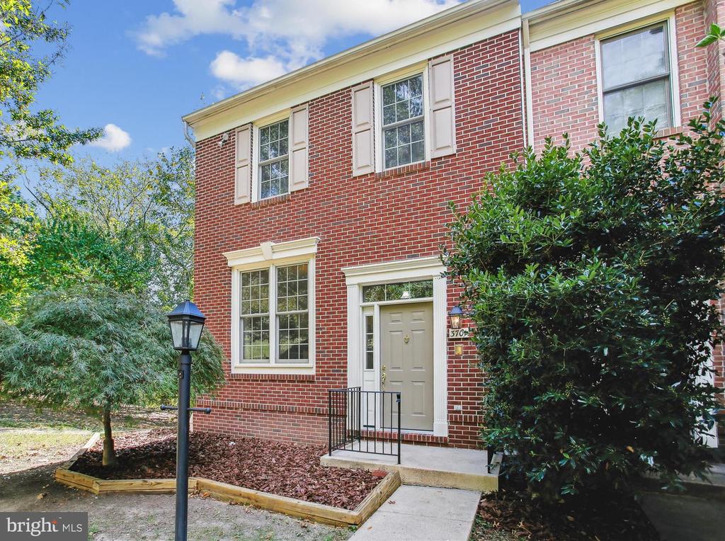 3701 HUNTLEY MEADOWS LANE