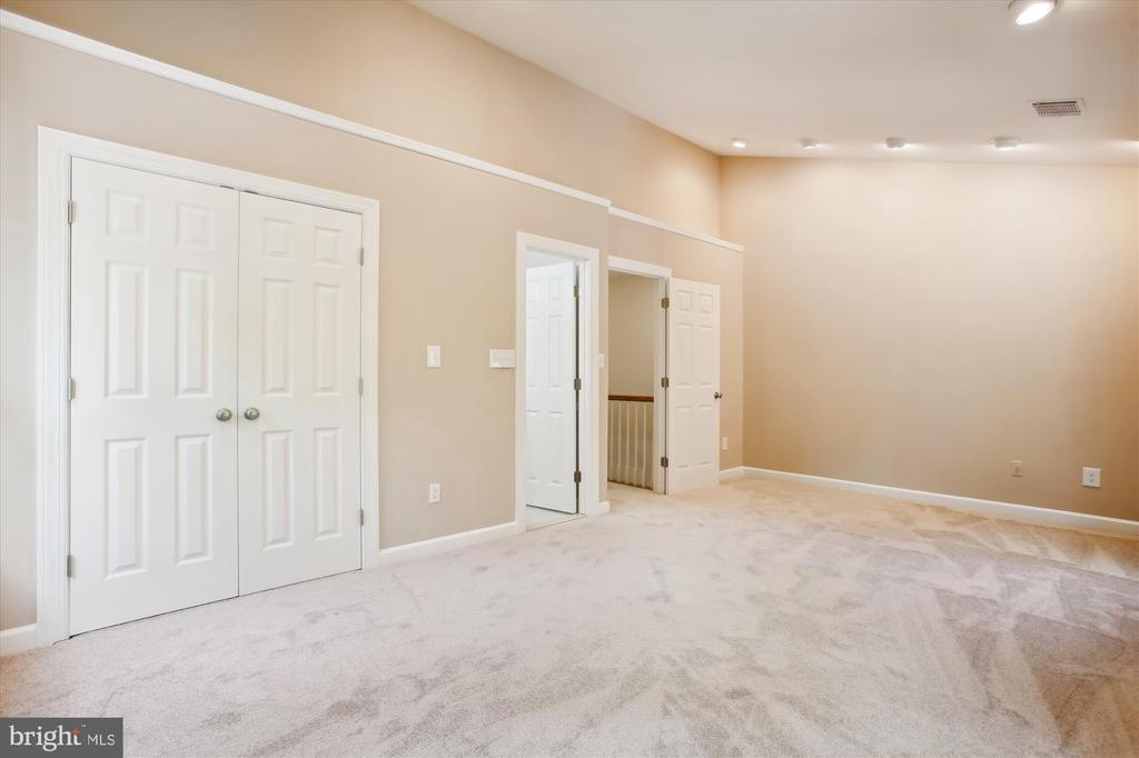 3701 HUNTLEY MEADOWS LANE