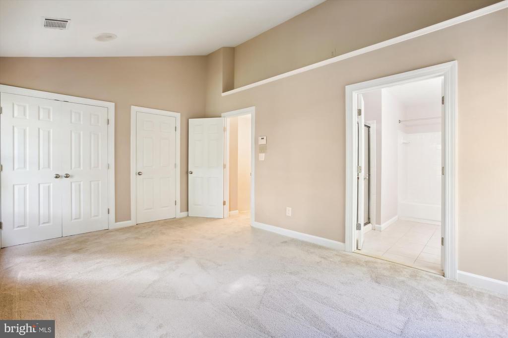 3701 HUNTLEY MEADOWS LANE