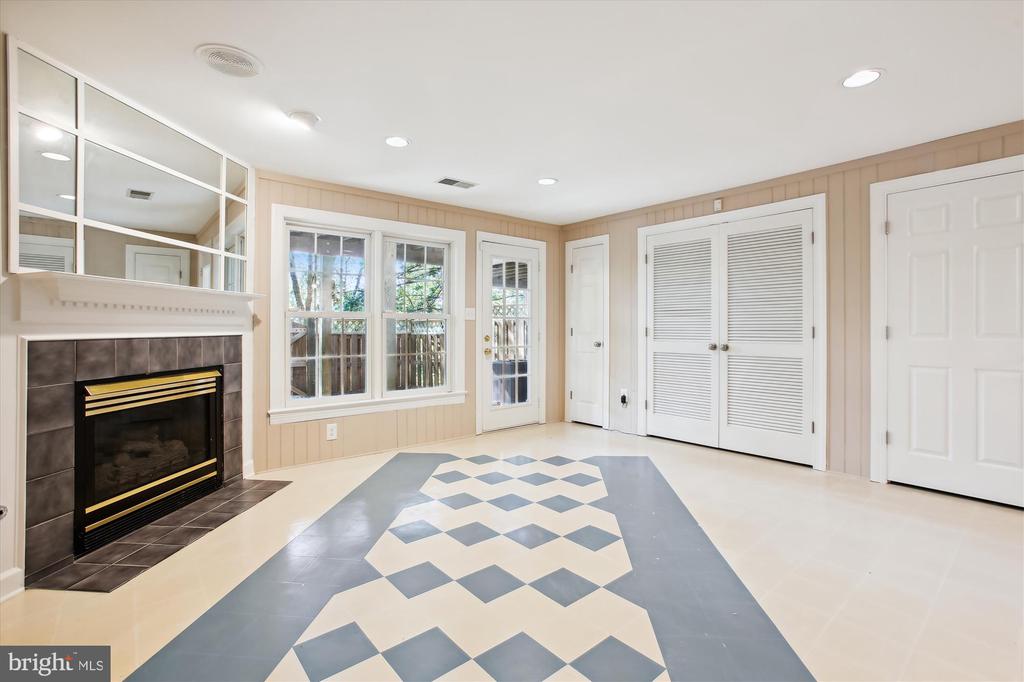 3701 HUNTLEY MEADOWS LANE