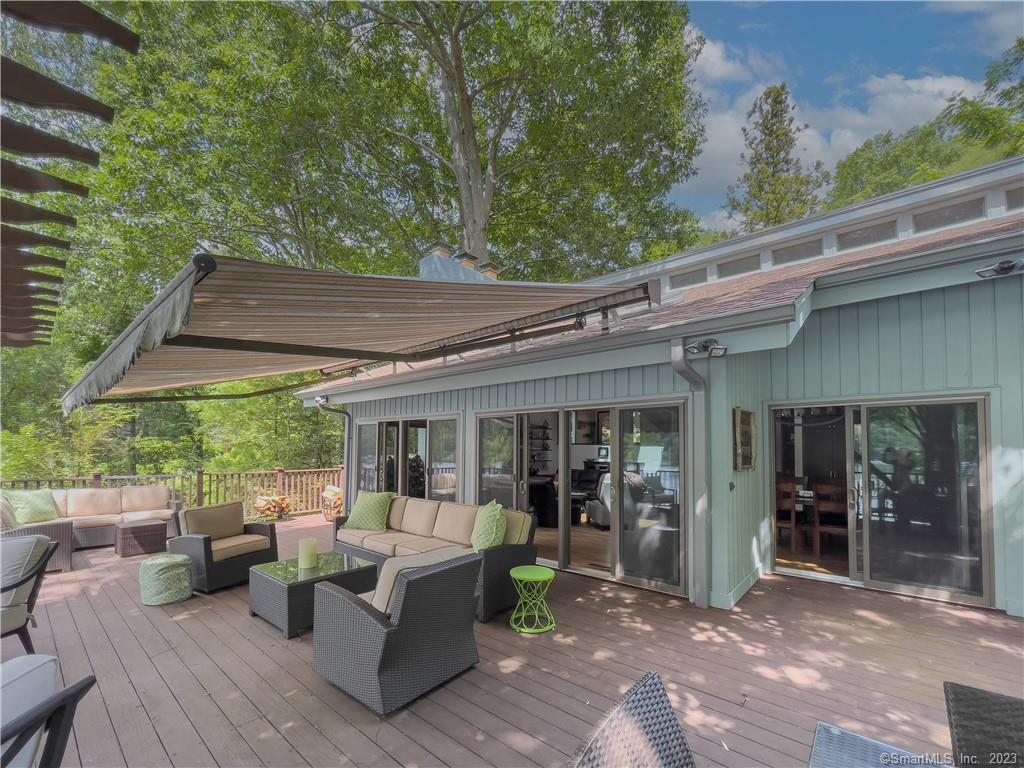 11 Edgewood Drive